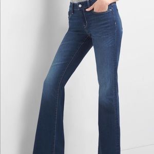 NWT Gap 1969 Long and Lean flare jeans Sz 28P